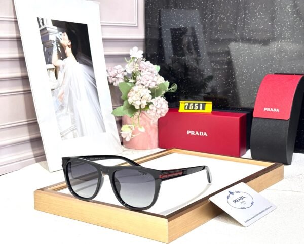 PRADA - Image 5