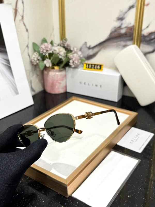 CELINE - Image 2