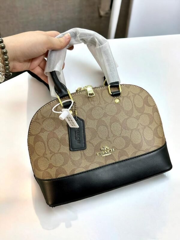 COACH - Image 2