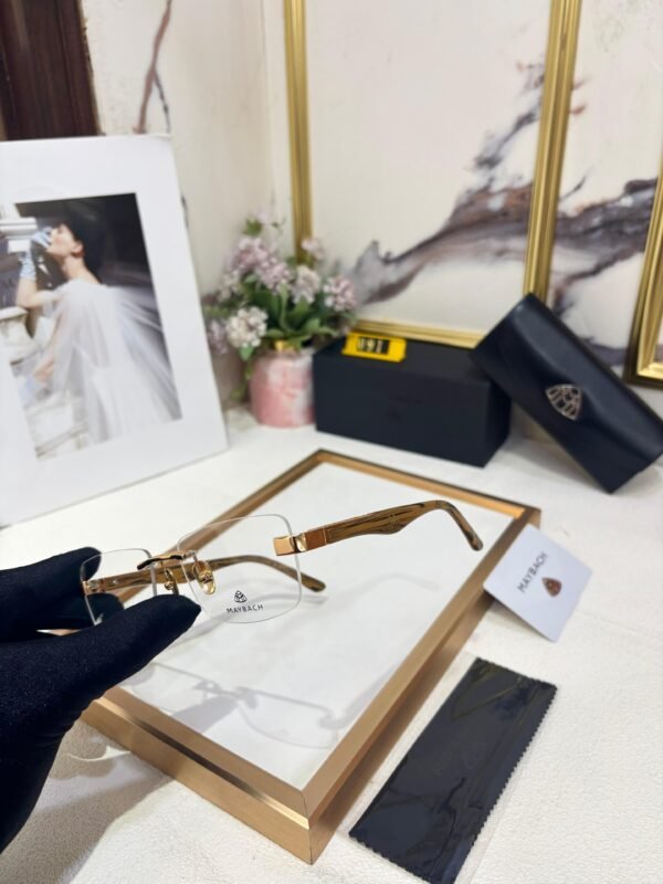 Maybach Frame - Image 4