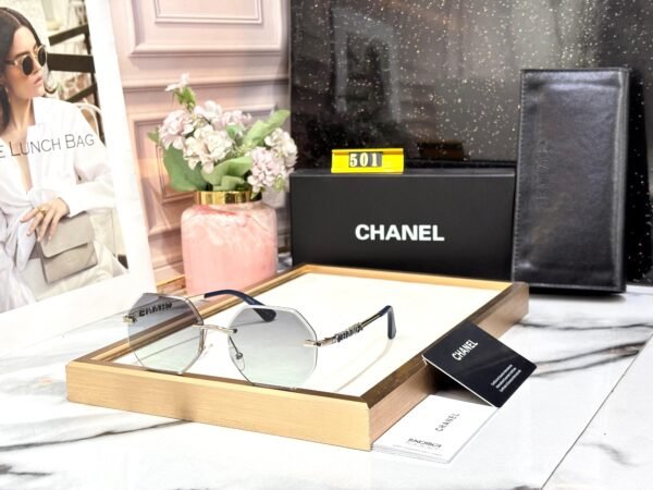 CHANEL - Image 4