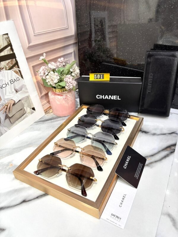 CHANEL - Image 7