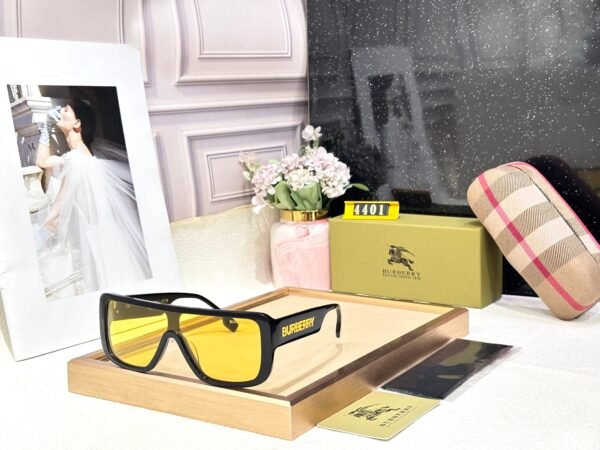 BURBERRY - Image 4