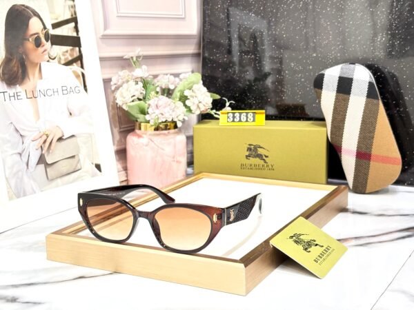 BURBERRY - Image 5