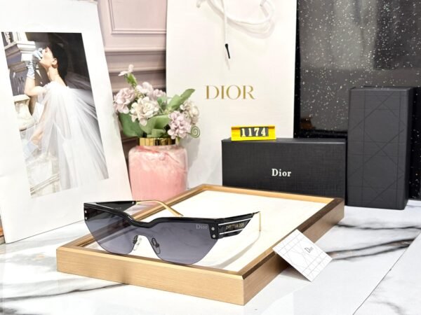DIOR - Image 6