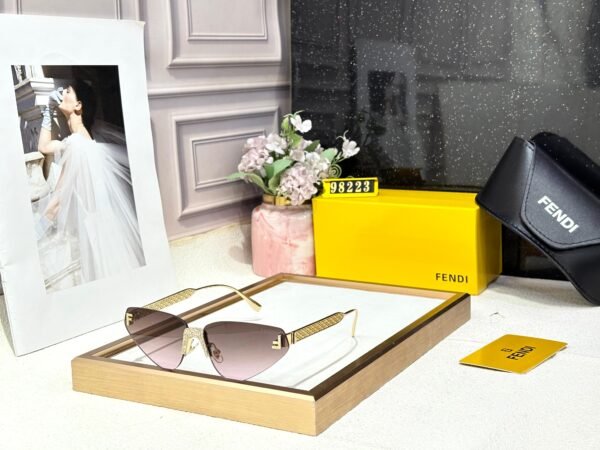 FENDI - Image 2