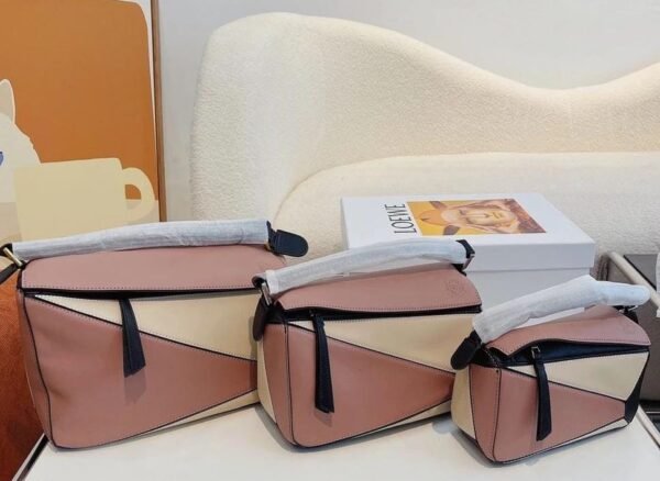 Fendi  HandBag - Image 2