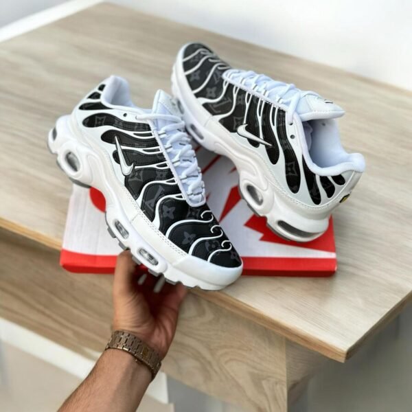 Nike Airmax X Louis Vuitton - Image 2