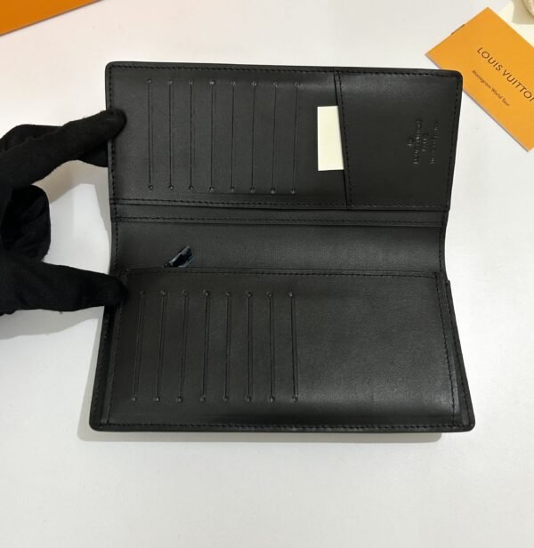 Louis Vuitton Wallet - Image 2