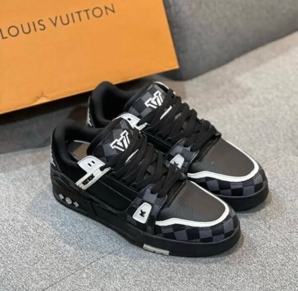 Louis Vuitton Sneaker