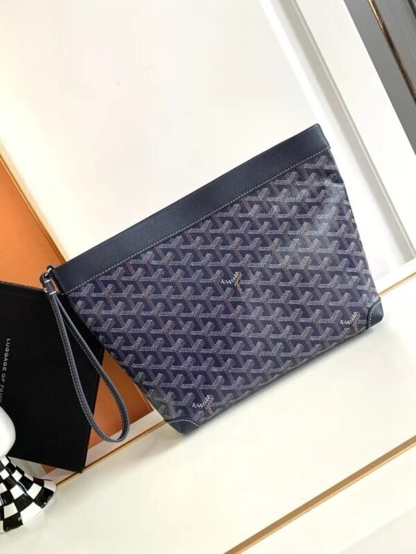 Goyard Utility Pouch - Image 3