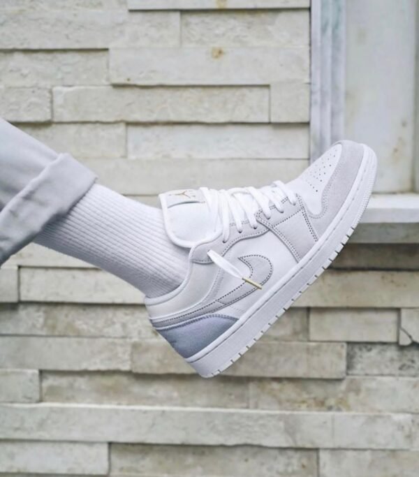 Nike Airjordan 1 - Image 2