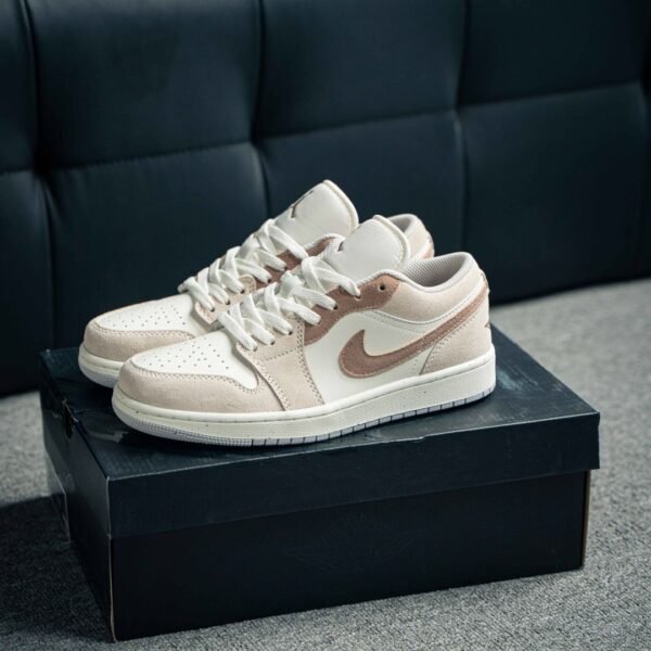 Nike Airjordan 1 - Image 2