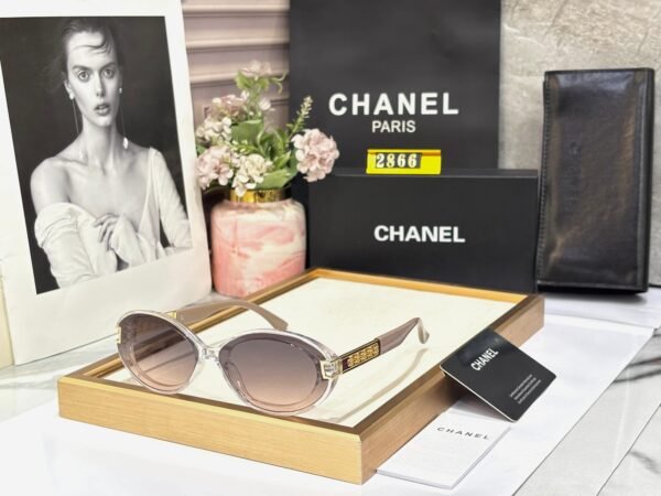 CHANEL - Image 5