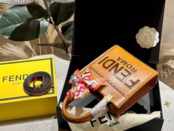 Fendi Handbag - Image 4