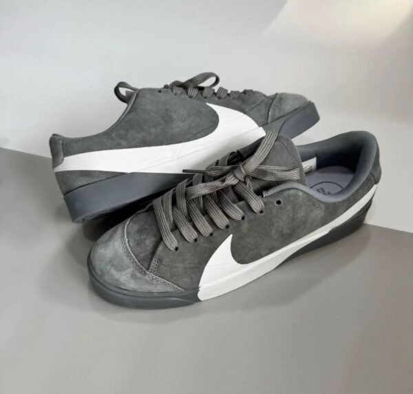 Nike Blazer Shoes - Image 2