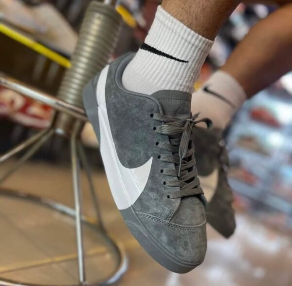 Nike Blazer Shoes - Image 3