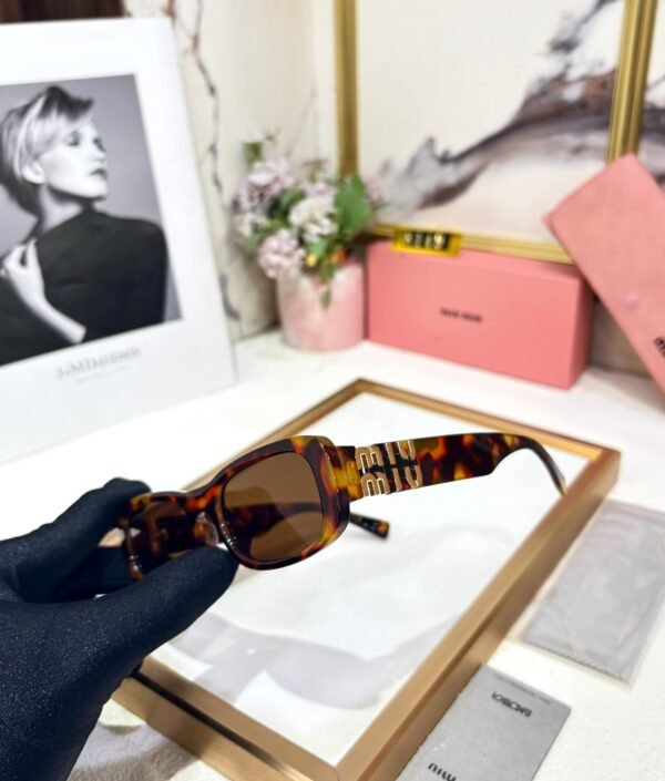 MIU MIU - Image 2
