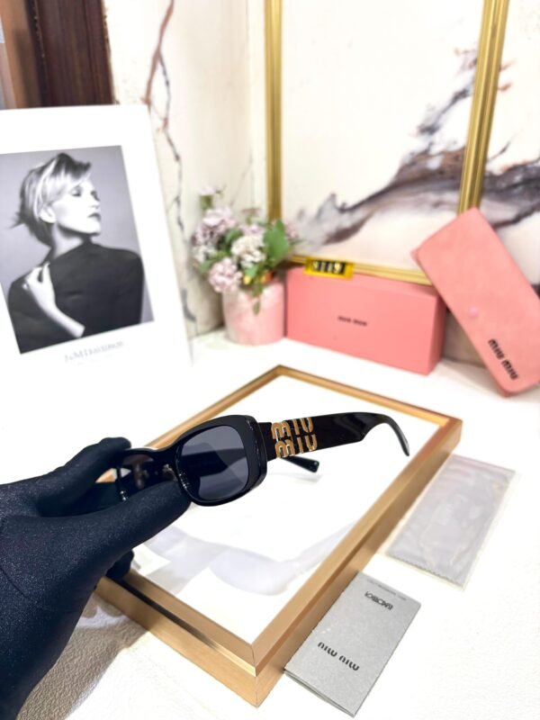 MIU MIU - Image 5