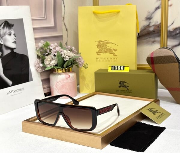 BURBERRY - Image 7