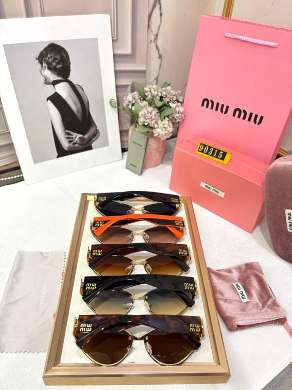 MIU MIU - Image 2
